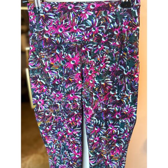 Lululemon Womens Base Pace High-Rise Tight 28" Brushed Floral Electric Size 0 - Picture 3 of 4